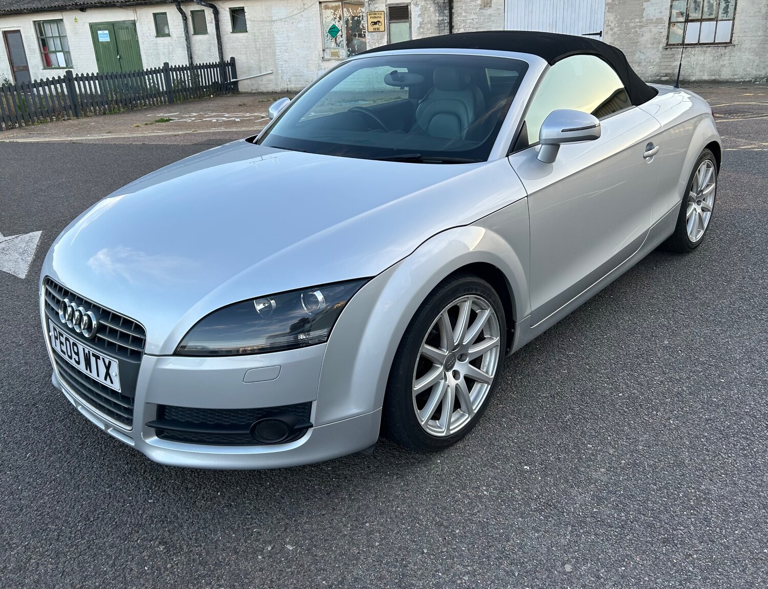 Used Audi TT 2009 for sale - 77764069: Photo 6