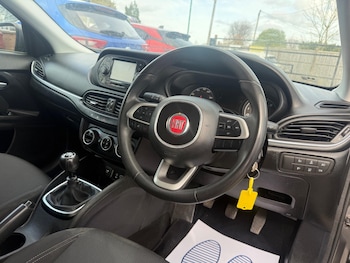 Used Fiat Tipo 2017 for sale - 77950526: Photo