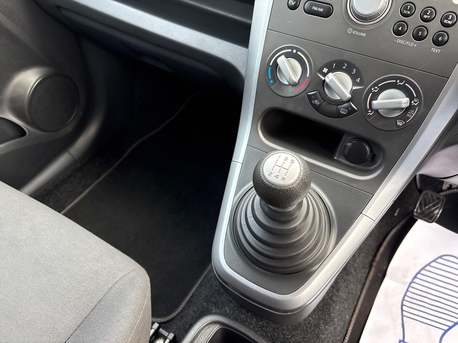 Used Suzuki Splash 2012 for sale - 77997718: Photo 8