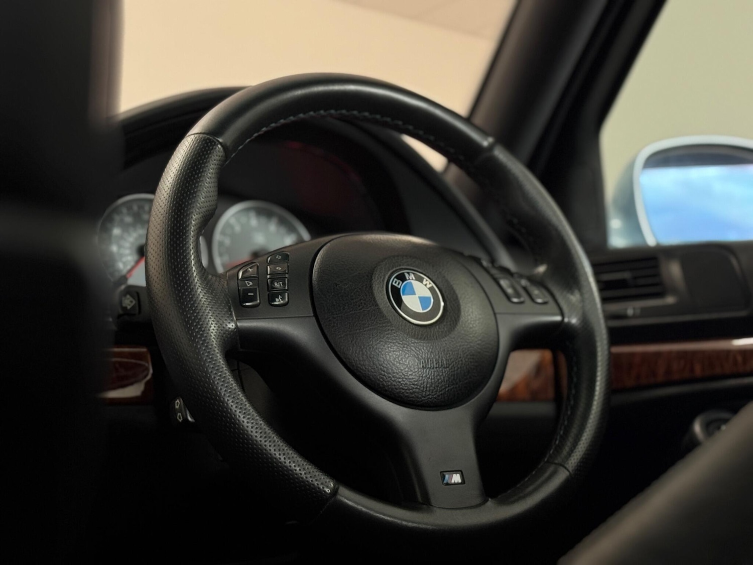 Used BMW M5 2001 for sale - 77762486: Photo 2