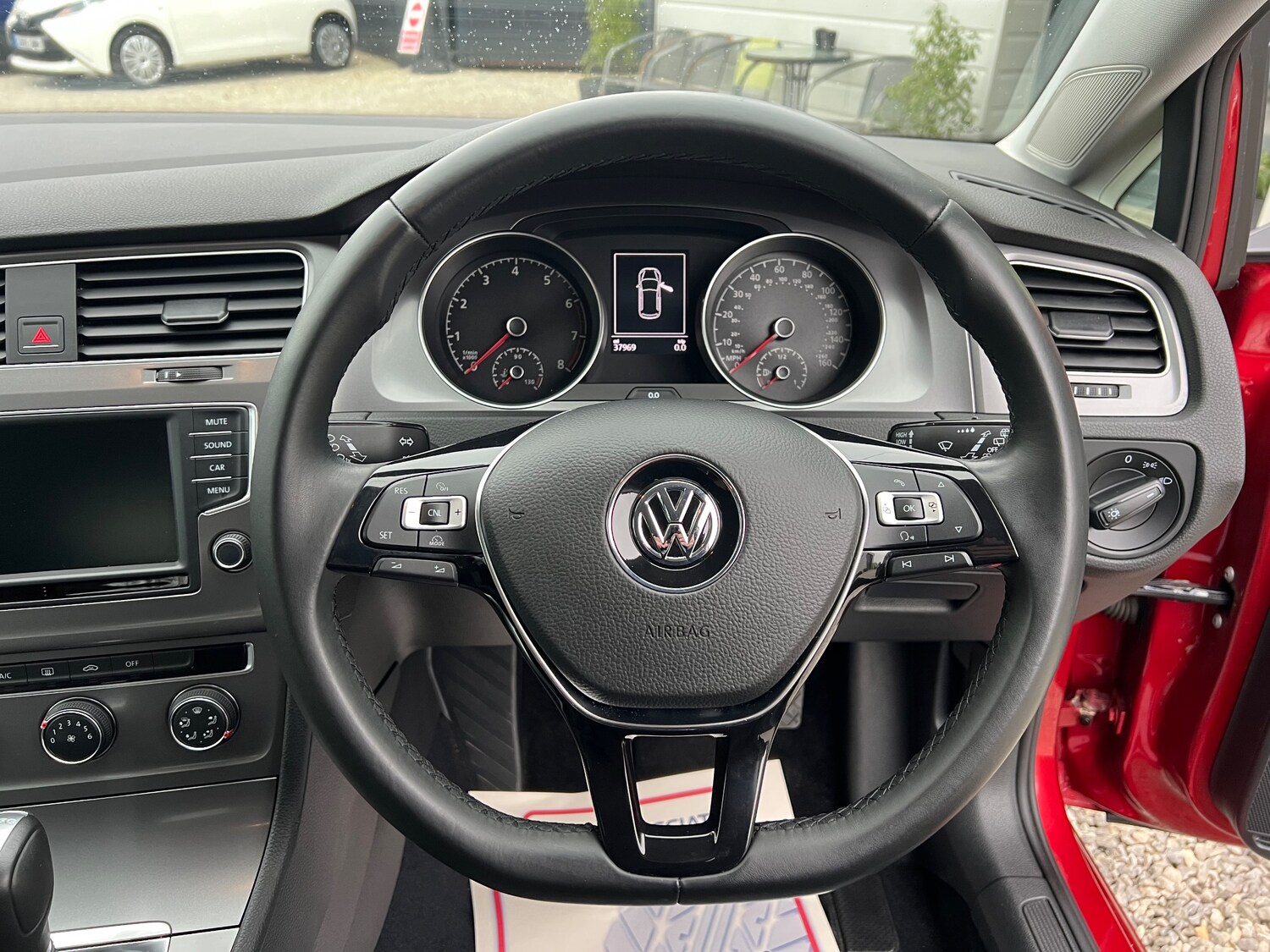 Used Volkswagen Golf 2018 for sale - 77879233: Photo 16