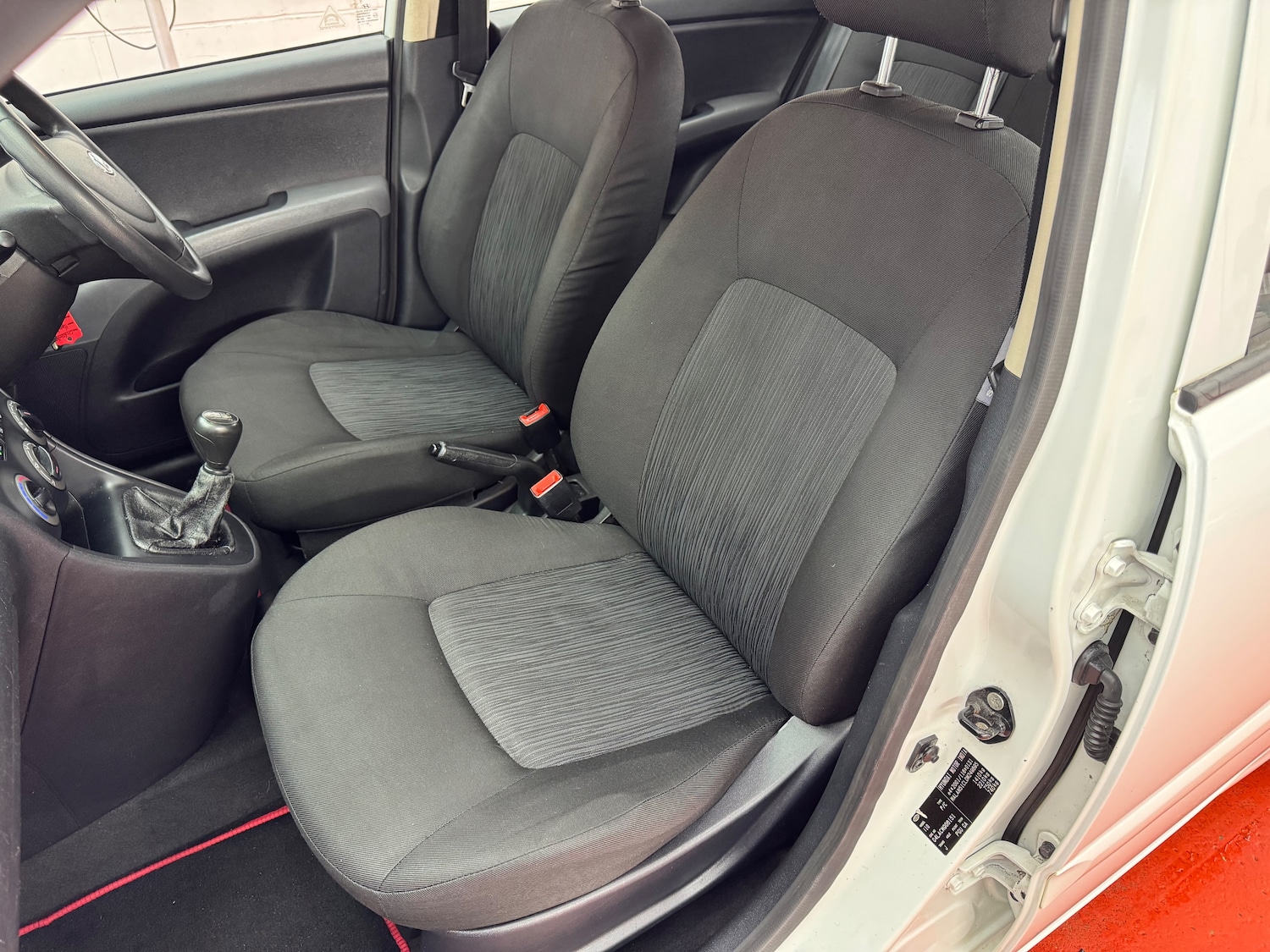 Used Hyundai i10 2012 for sale - 77942409: Photo 11