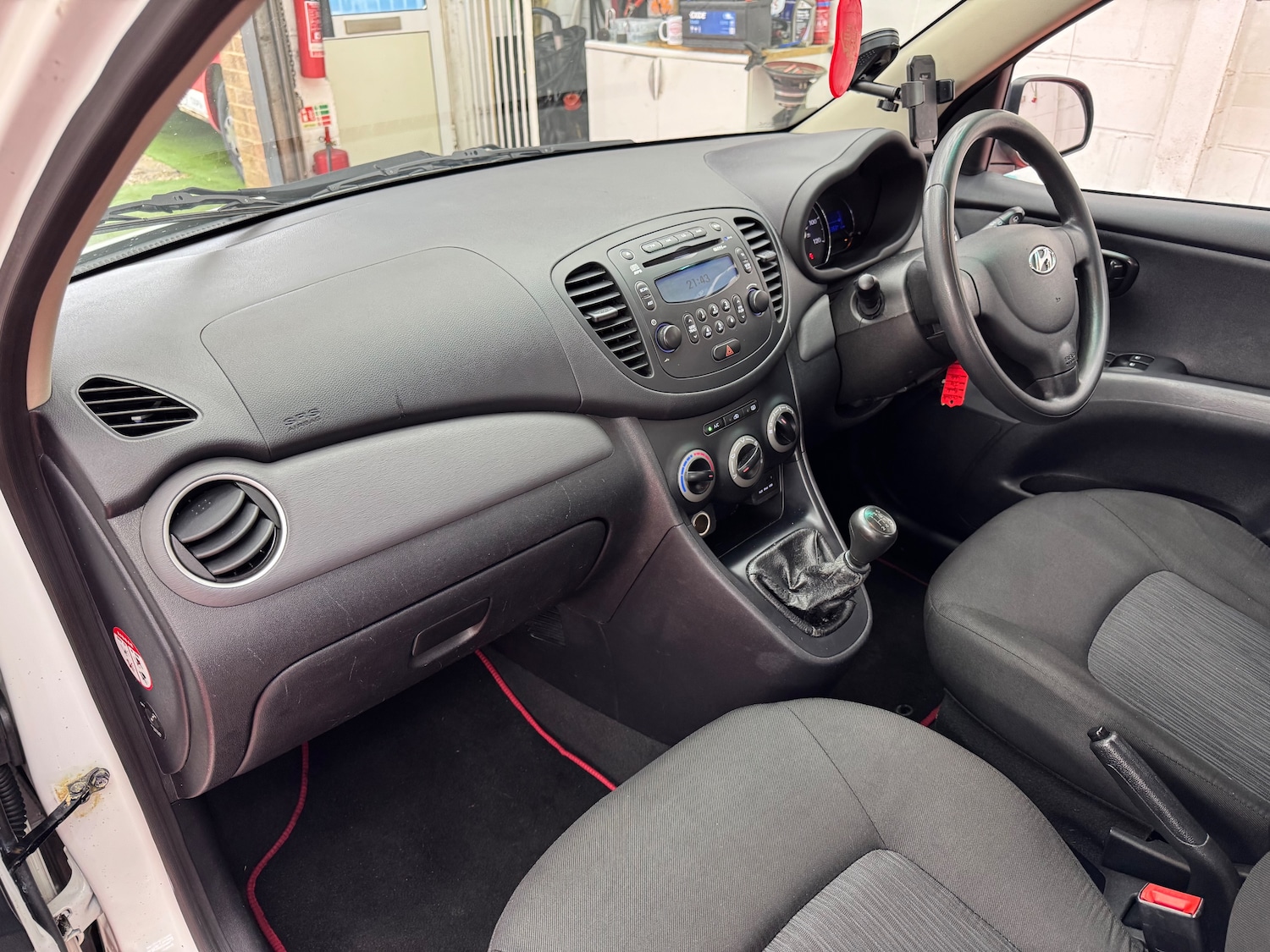 Used Hyundai i10 2012 for sale - 77942409: Photo 12