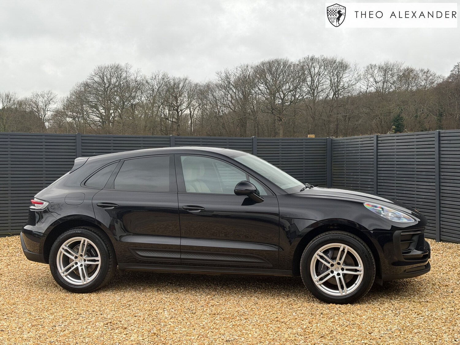 Used Porsche Macan 2021 for sale - 77966361: Photo 24