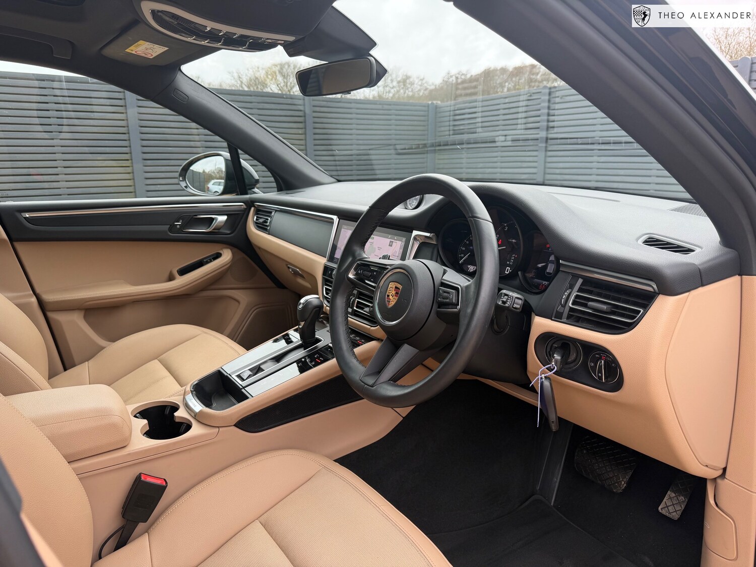 Used Porsche Macan 2021 for sale - 77966361: Photo 9