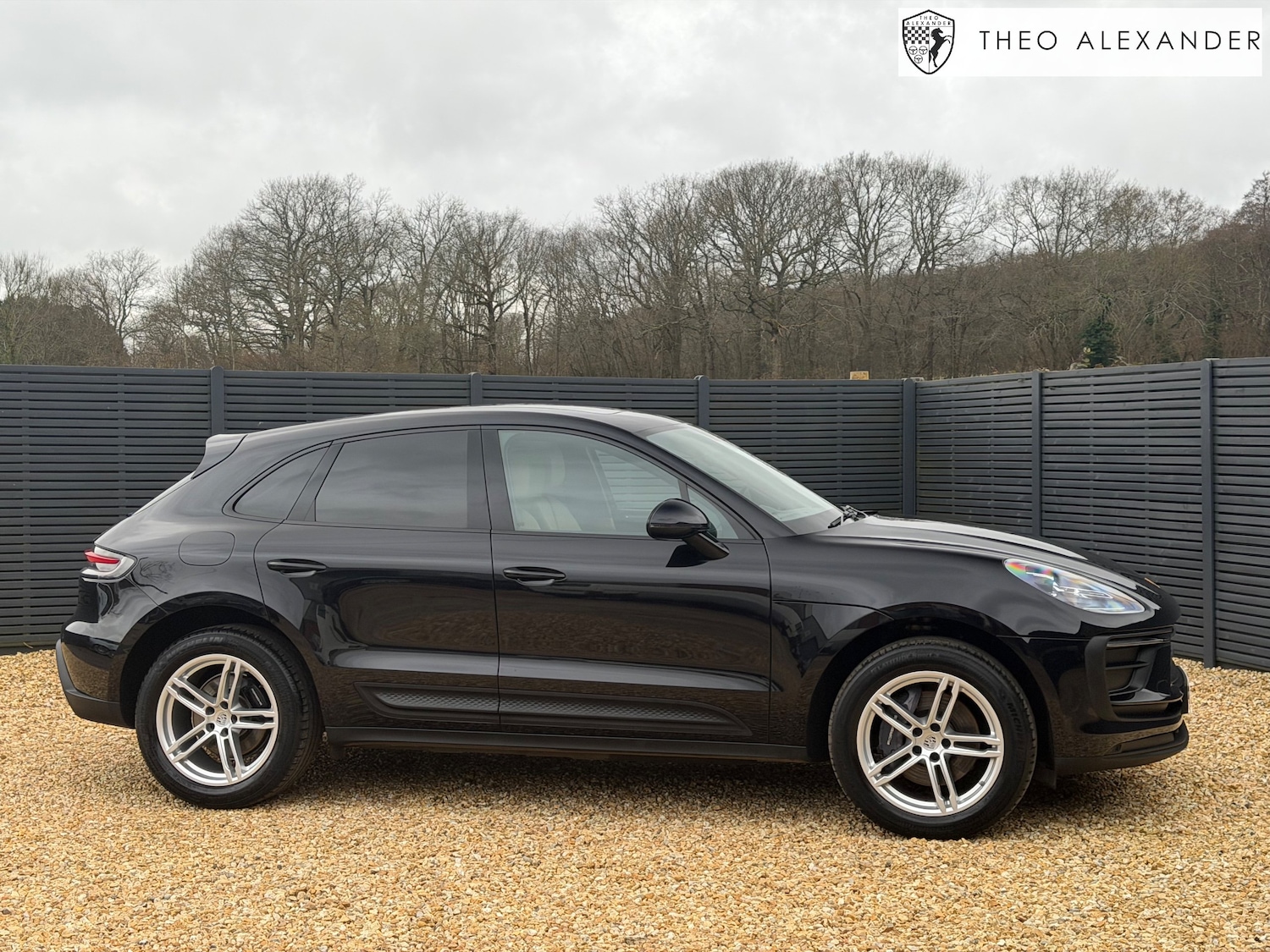 Used Porsche Macan 2021 for sale - 78163037: Photo 24