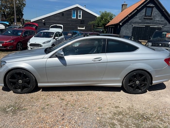Used Mercedes-Benz C Class 2014 for sale - 78897338: Photo