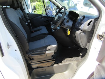 Used Vauxhall Vivaro 2015 for sale - 79137955: Photo