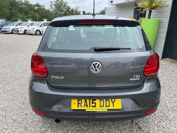 Used Volkswagen Polo 2015 for sale - 78681090: Photo