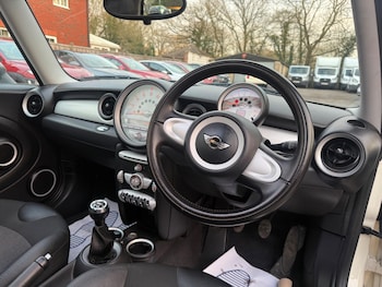 Used MINI Hatch 2010 for sale - 77997711: Photo