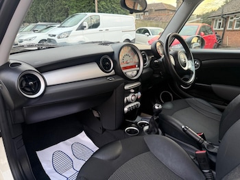 Used MINI Hatch 2010 for sale - 77997711: Photo