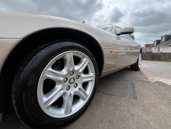 Used Jaguar XK8 1997 for sale - 77764053: Photo