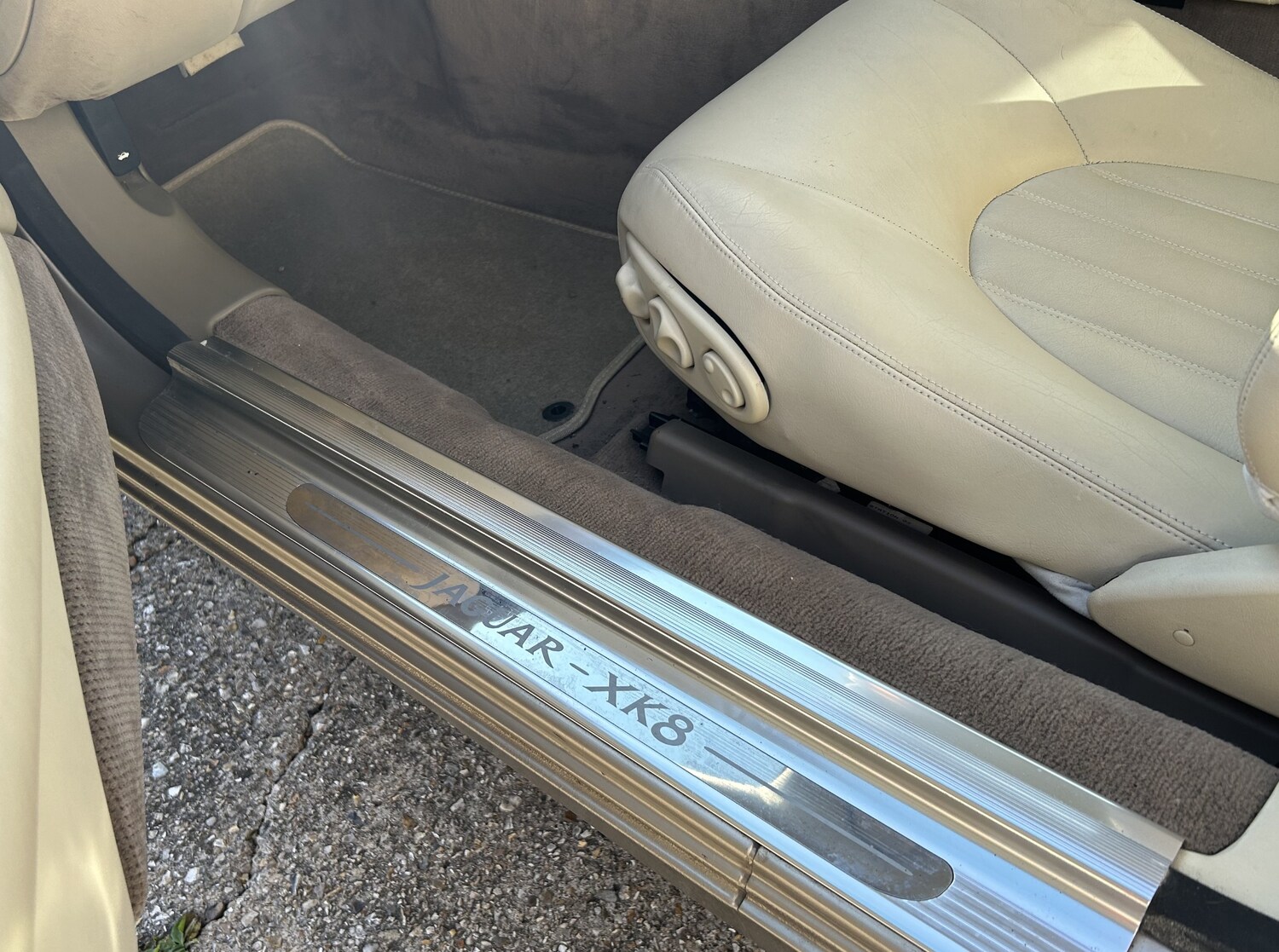 Used Jaguar XK8 1997 for sale - 77764053: Photo 7