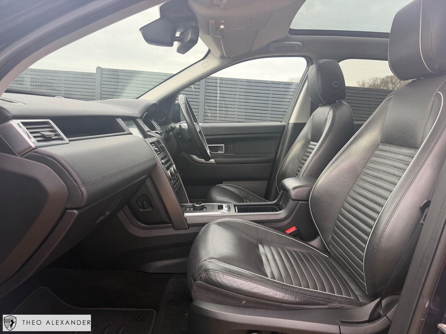 Used Land Rover Discovery Sport 2017 for sale - 77966339: Photo 10