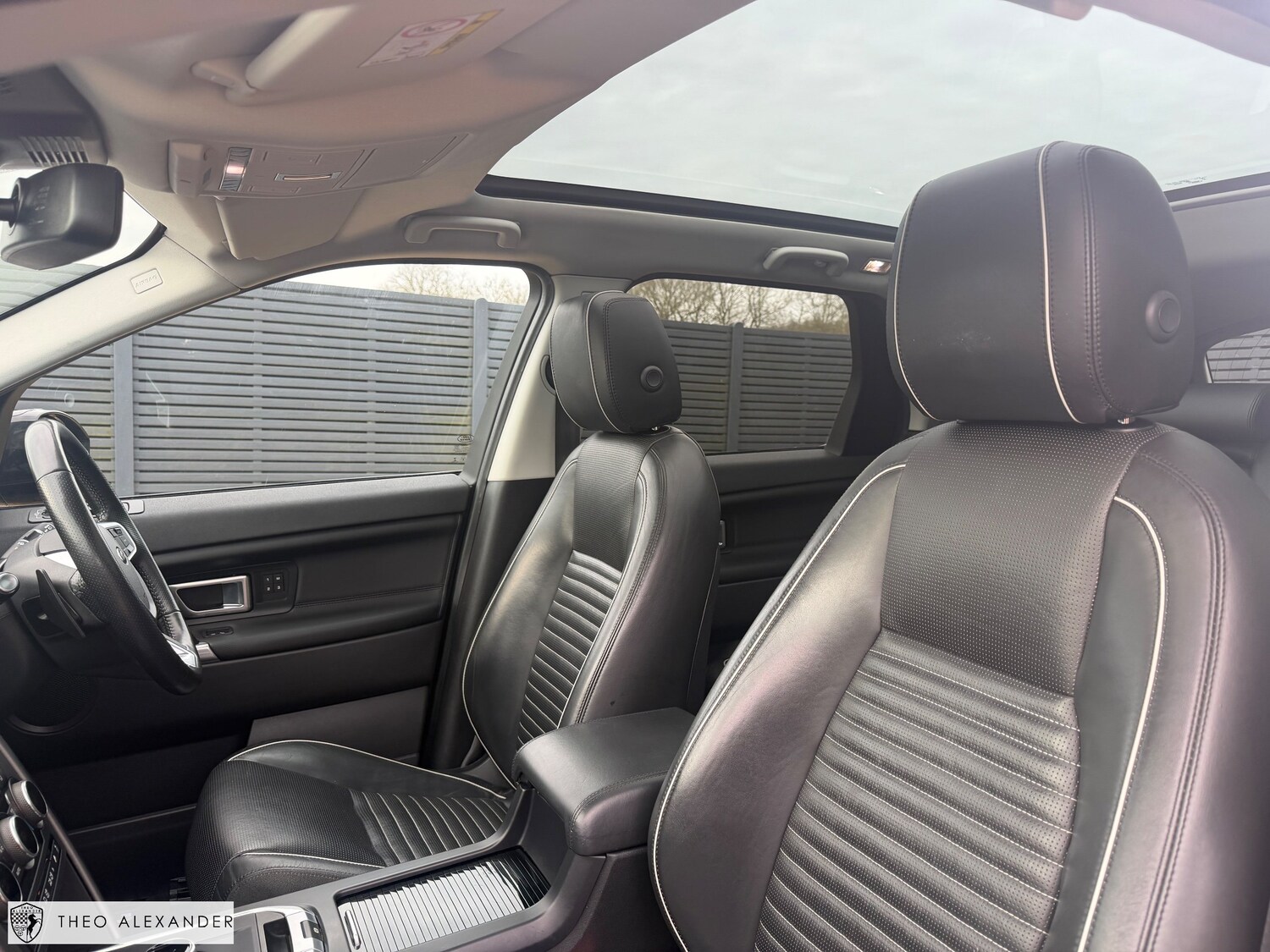 Used Land Rover Discovery Sport 2017 for sale - 77966339: Photo 11