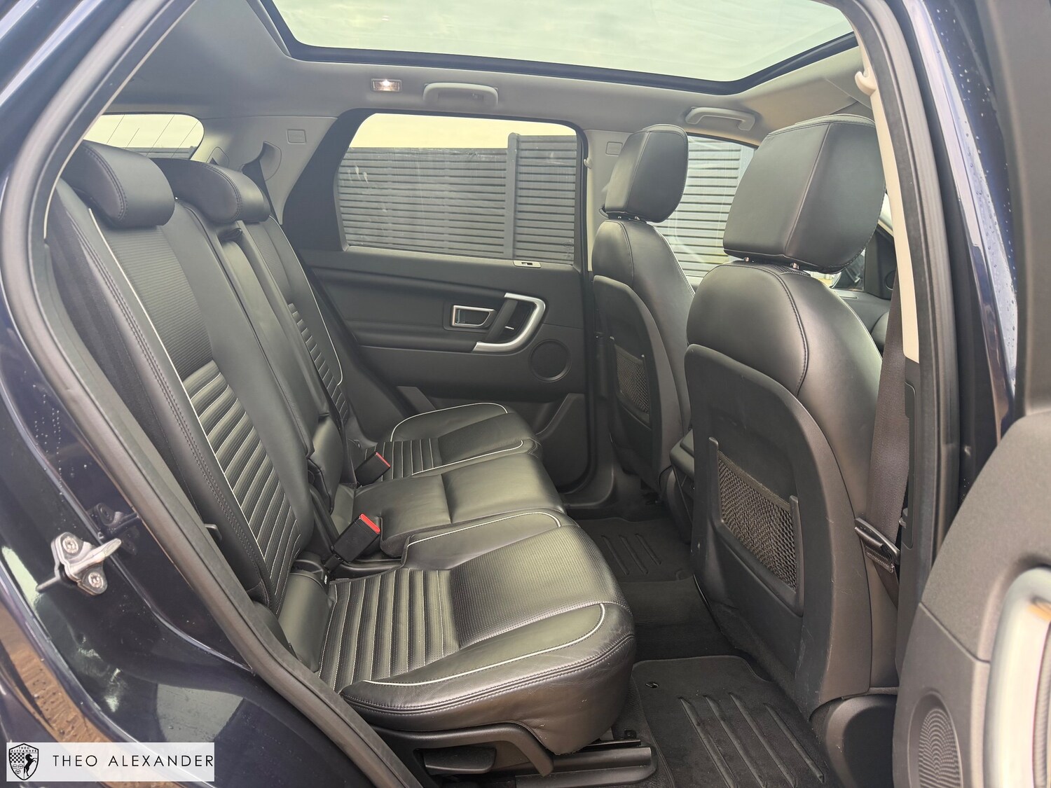 Used Land Rover Discovery Sport 2017 for sale - 77966339: Photo 15