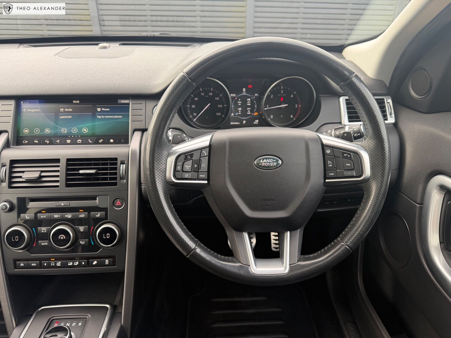 Used Land Rover Discovery Sport 2017 for sale - 77966339: Photo 18