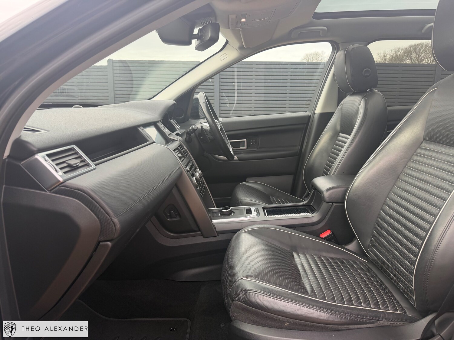 Used Land Rover Discovery Sport 2017 for sale - 77966339: Photo 9