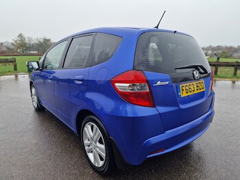 Used Honda Jazz 2013 for sale - 77638793: Photo