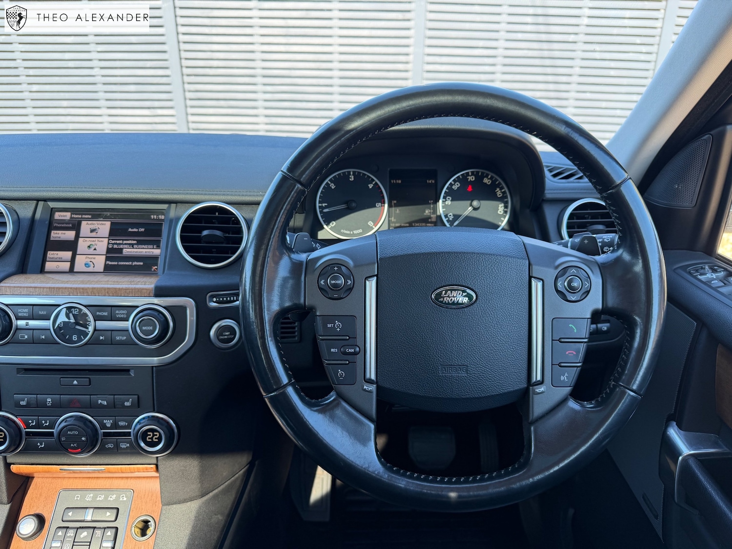 Used Land Rover Discovery 2015 for sale - 77966359: Photo 19