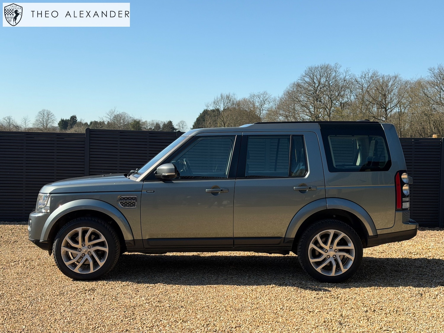 Used Land Rover Discovery 2015 for sale - 77966359: Photo 2