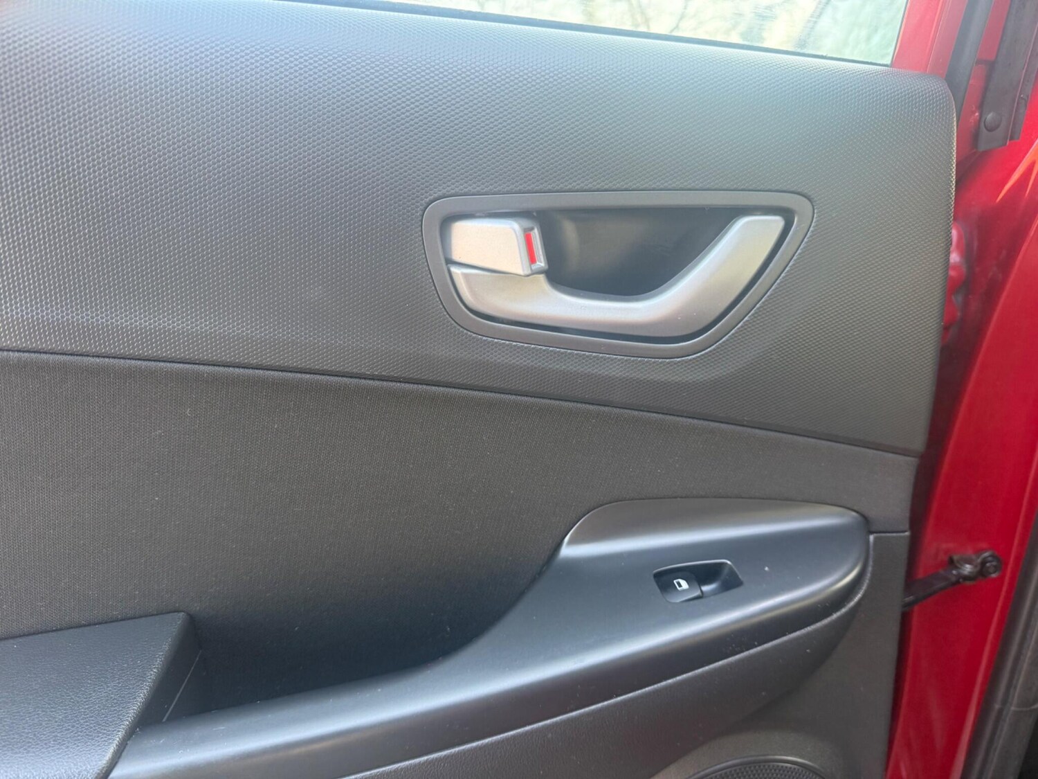 Used Hyundai KONA 2018 for sale - 77950516: Photo 17