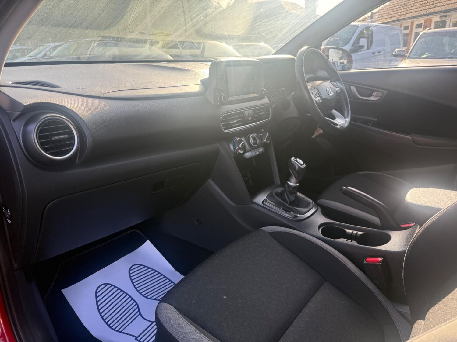 Used Hyundai KONA 2018 for sale - 77950516: Photo 3