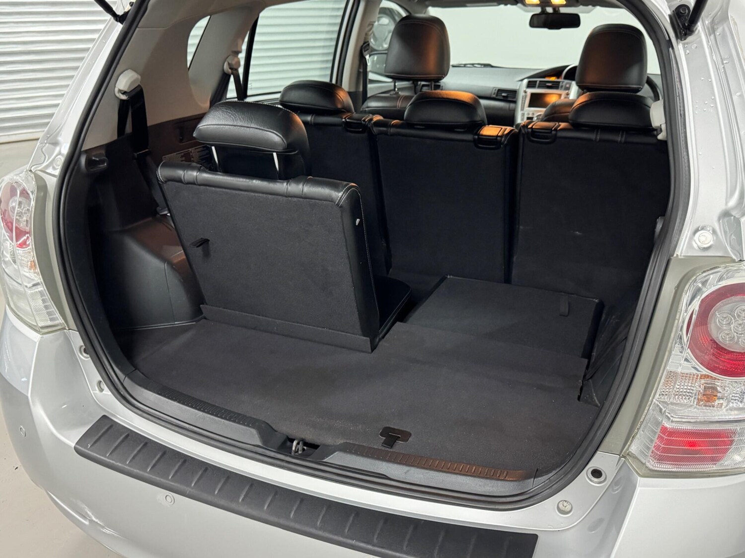 Used Toyota Verso 2011 for sale - 77762484: Photo 8