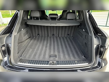 Used Porsche Cayenne 2019 for sale - 77966464: Photo