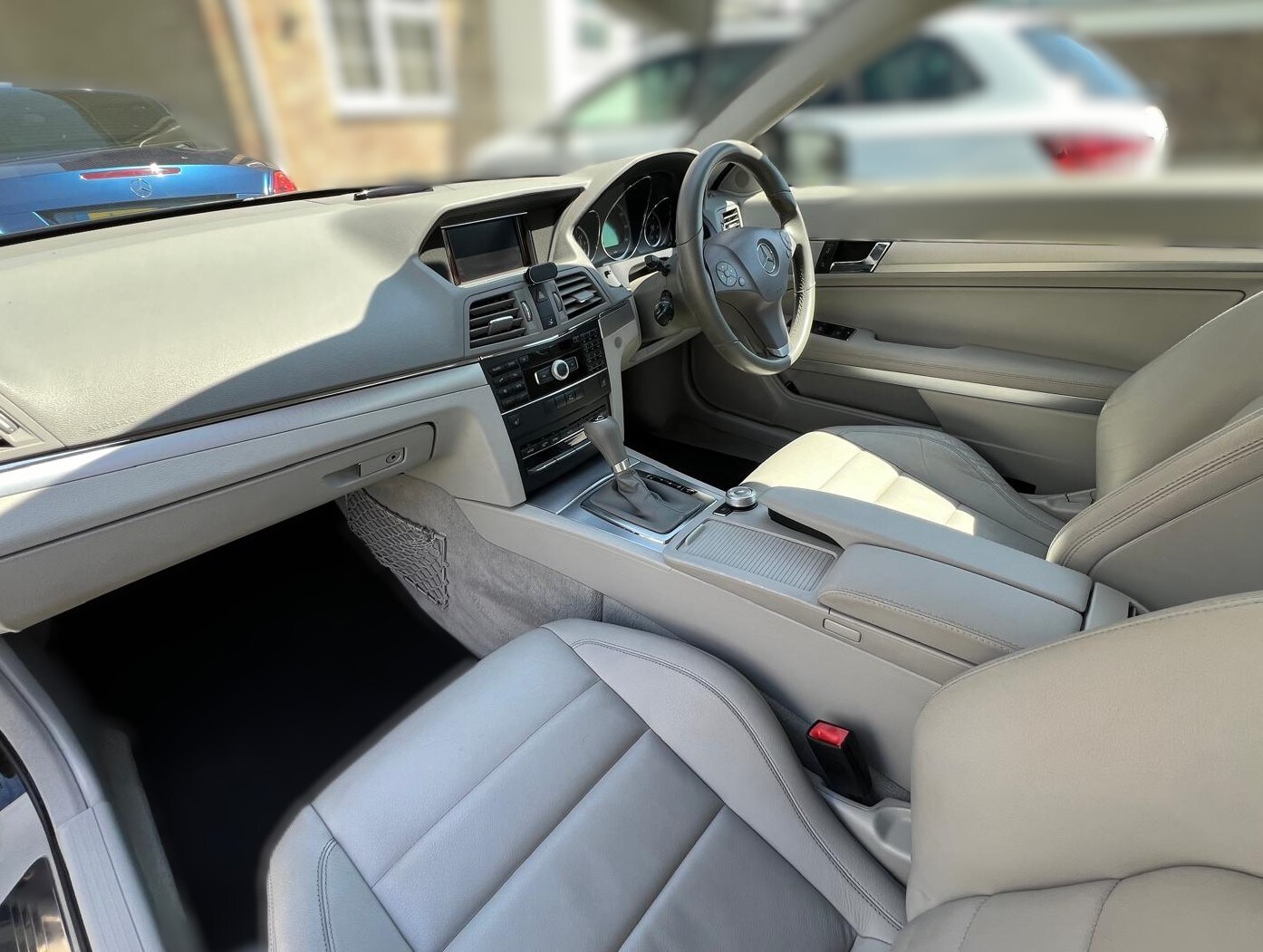 Used Mercedes-Benz E Class 2011 for sale - 77764056: Photo 11