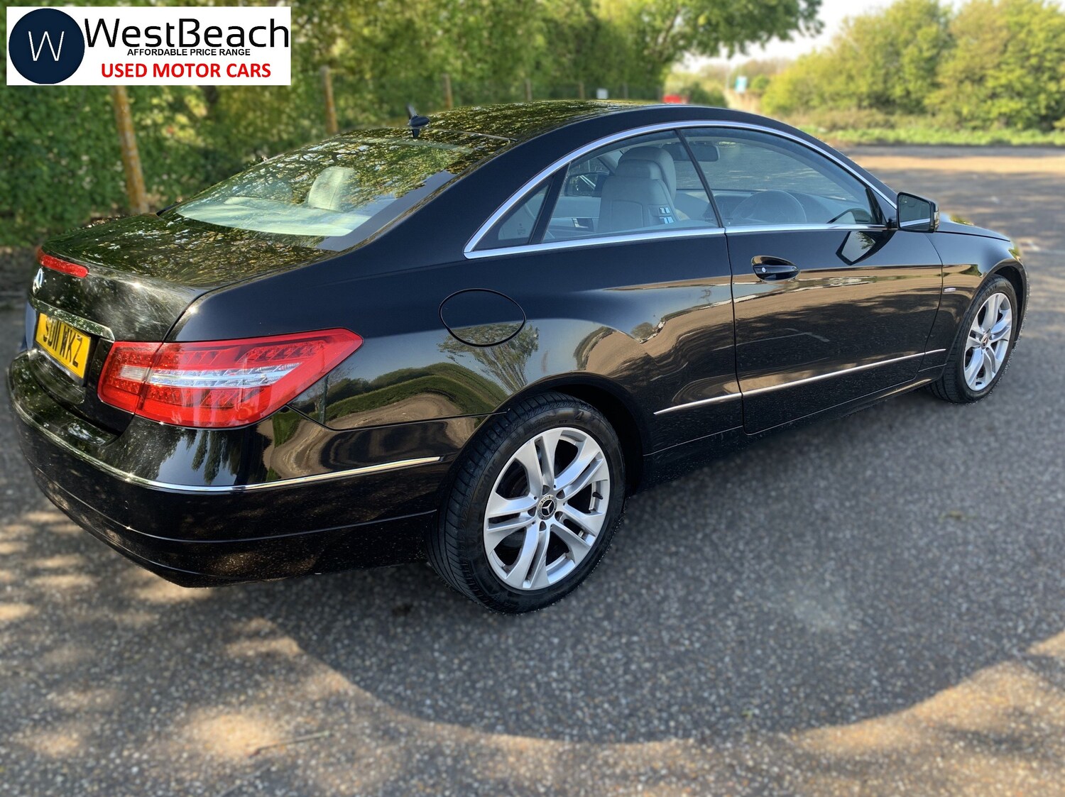 Used Mercedes-Benz E Class 2011 for sale - 77764056: Photo 4