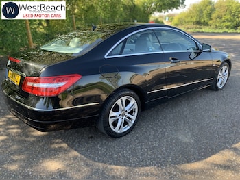 Used Mercedes-Benz E Class 2011 for sale - 77764056: Photo