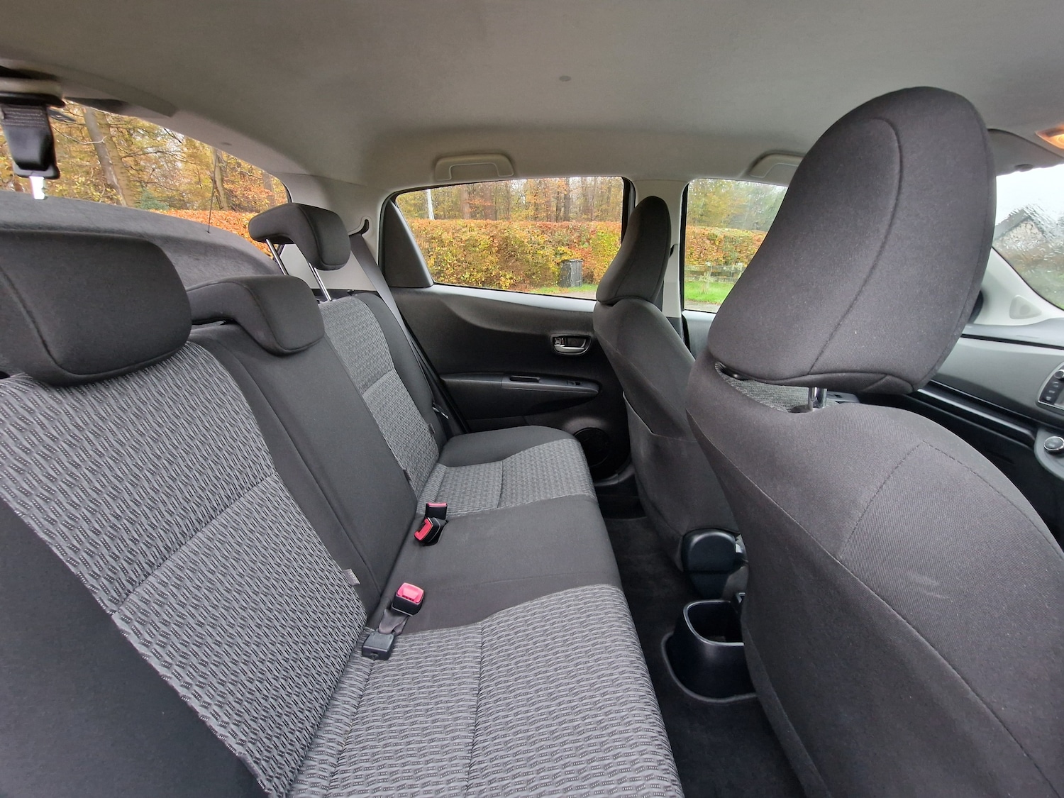 Used Toyota Yaris 2014 for sale - 77274806: Photo 11