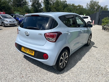 Used Hyundai i10 2019 for sale - 79179393: Photo
