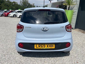 Used Hyundai i10 2019 for sale - 79179393: Photo