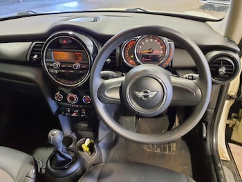 MINI Hatch feature image