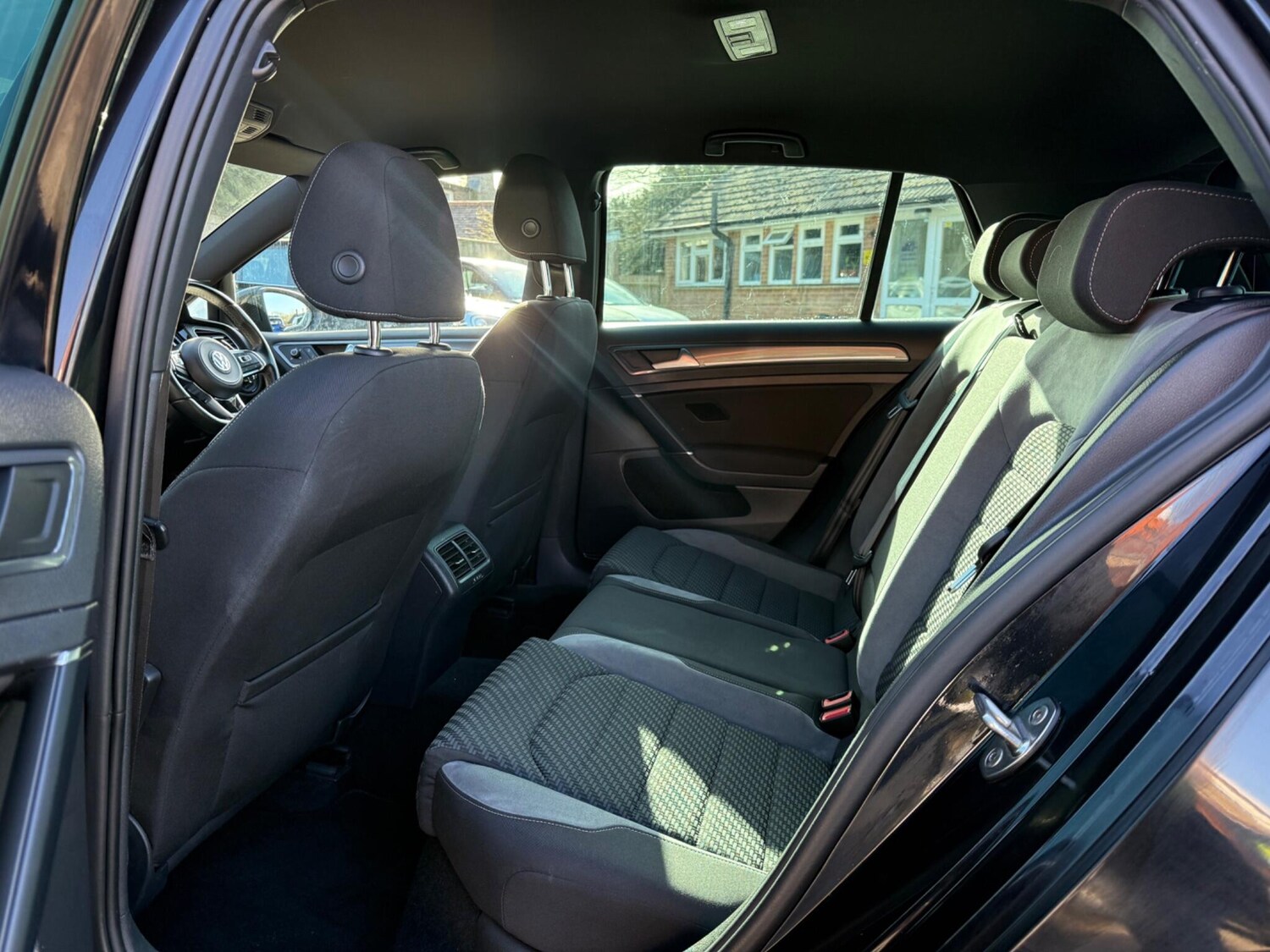 Used Volkswagen Golf 2019 for sale - 77950530: Photo 17