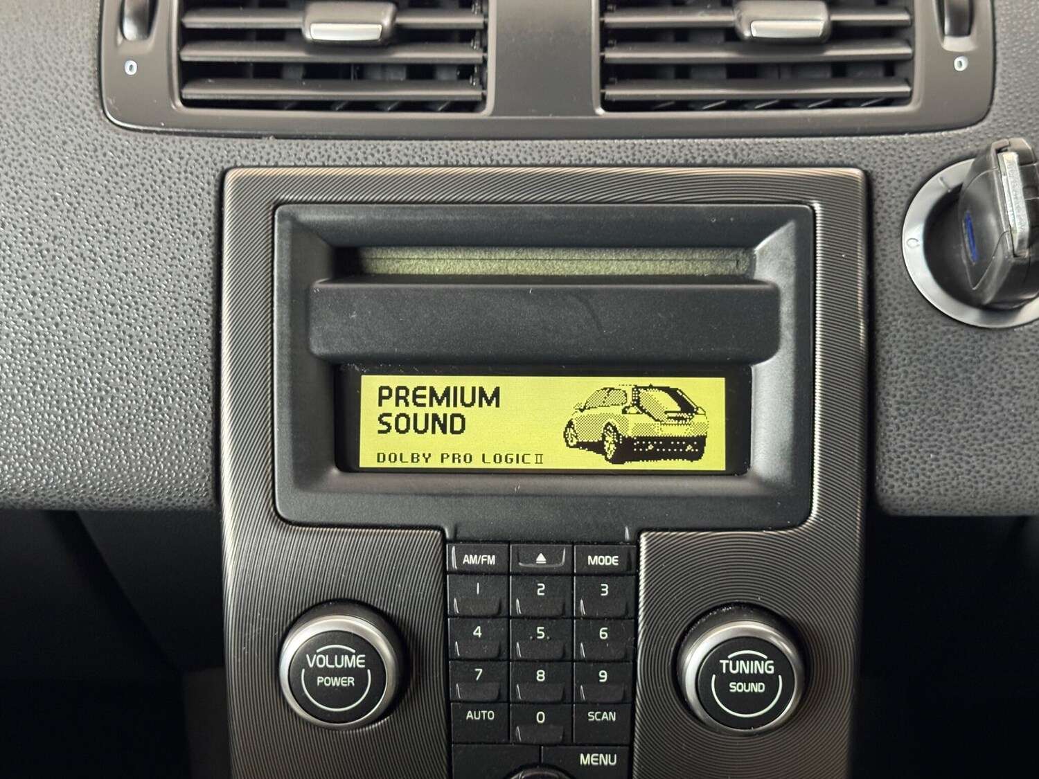 Used Volvo C30 2009 for sale - 78129078: Photo 9