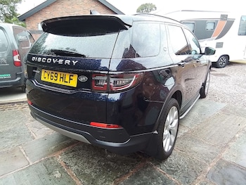 Land Rover Discovery Sport feature image
