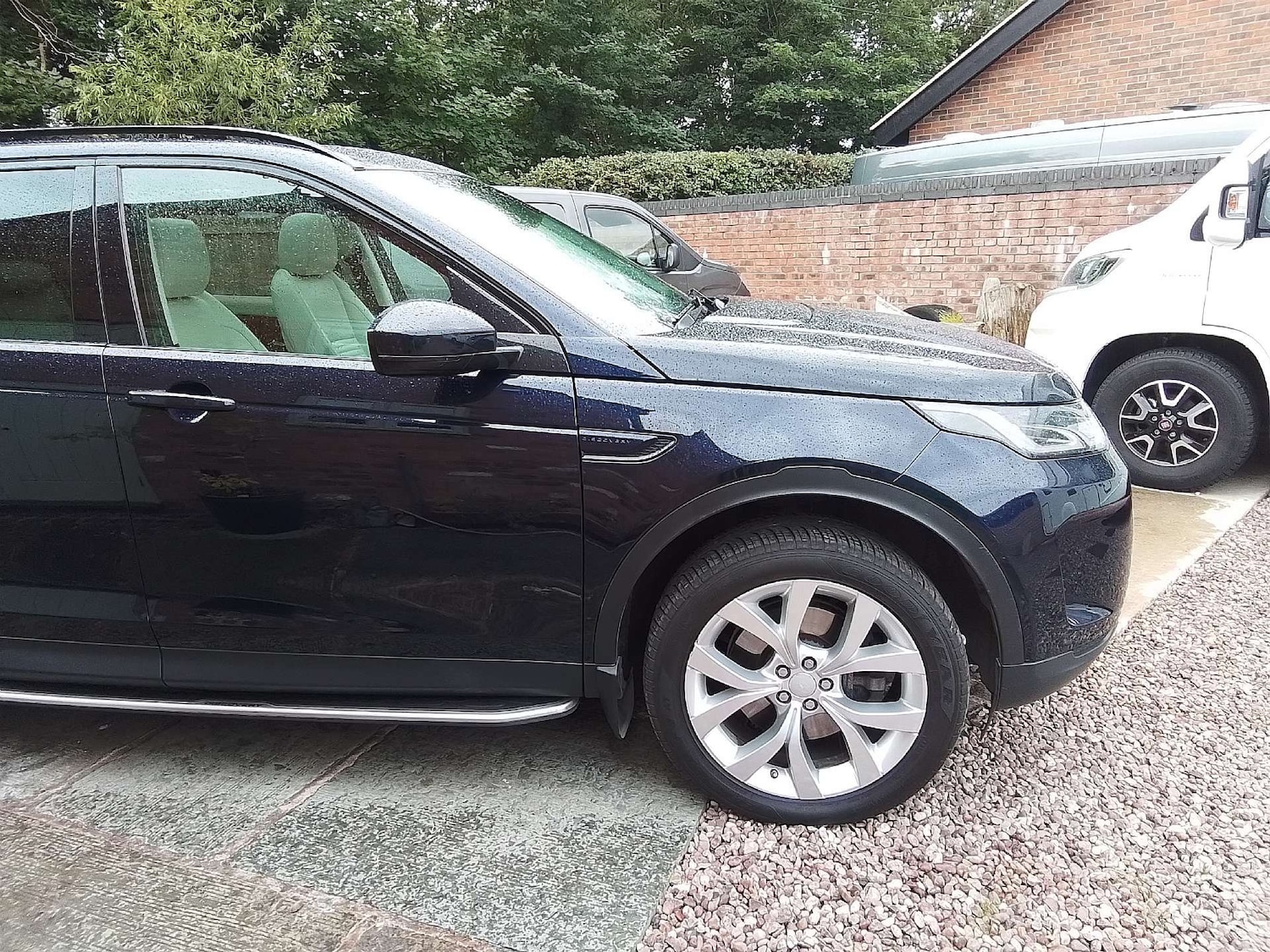 Used Land Rover Discovery Sport 2019 for sale - 77966444: Photo 2