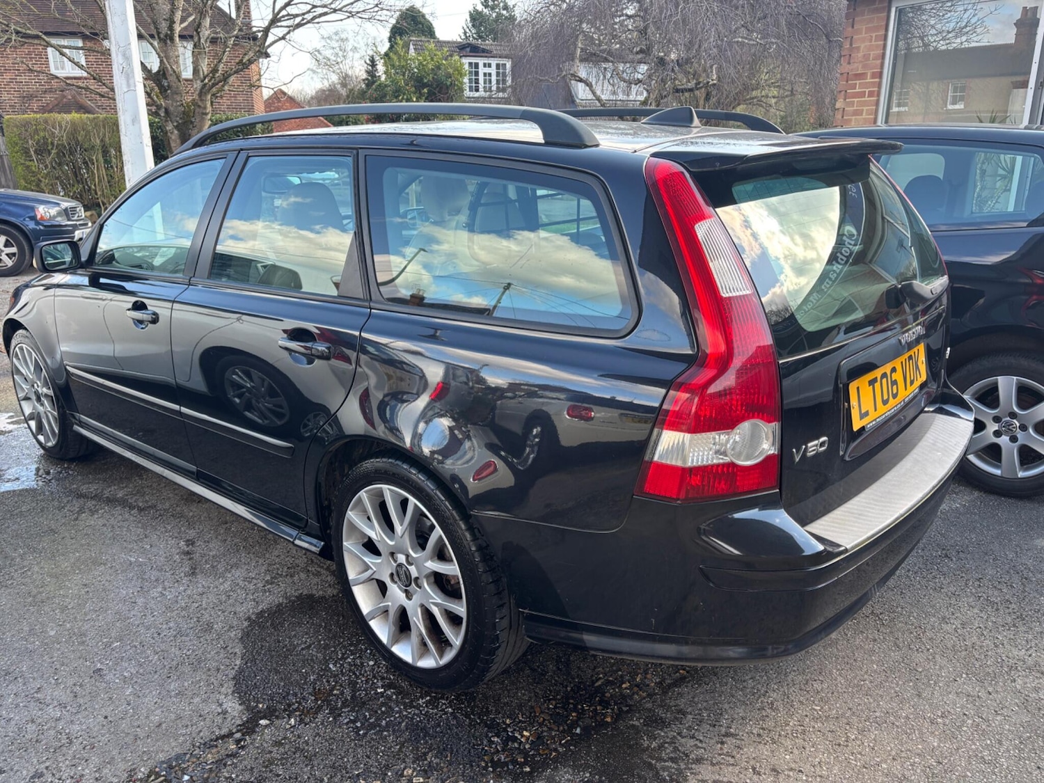 Used Volvo V50 for sale - 77997722: Photo 2