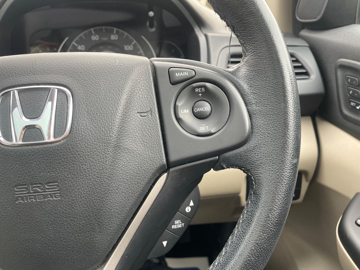 Used Honda CR-V 2015 for sale - 77927898: Photo 16