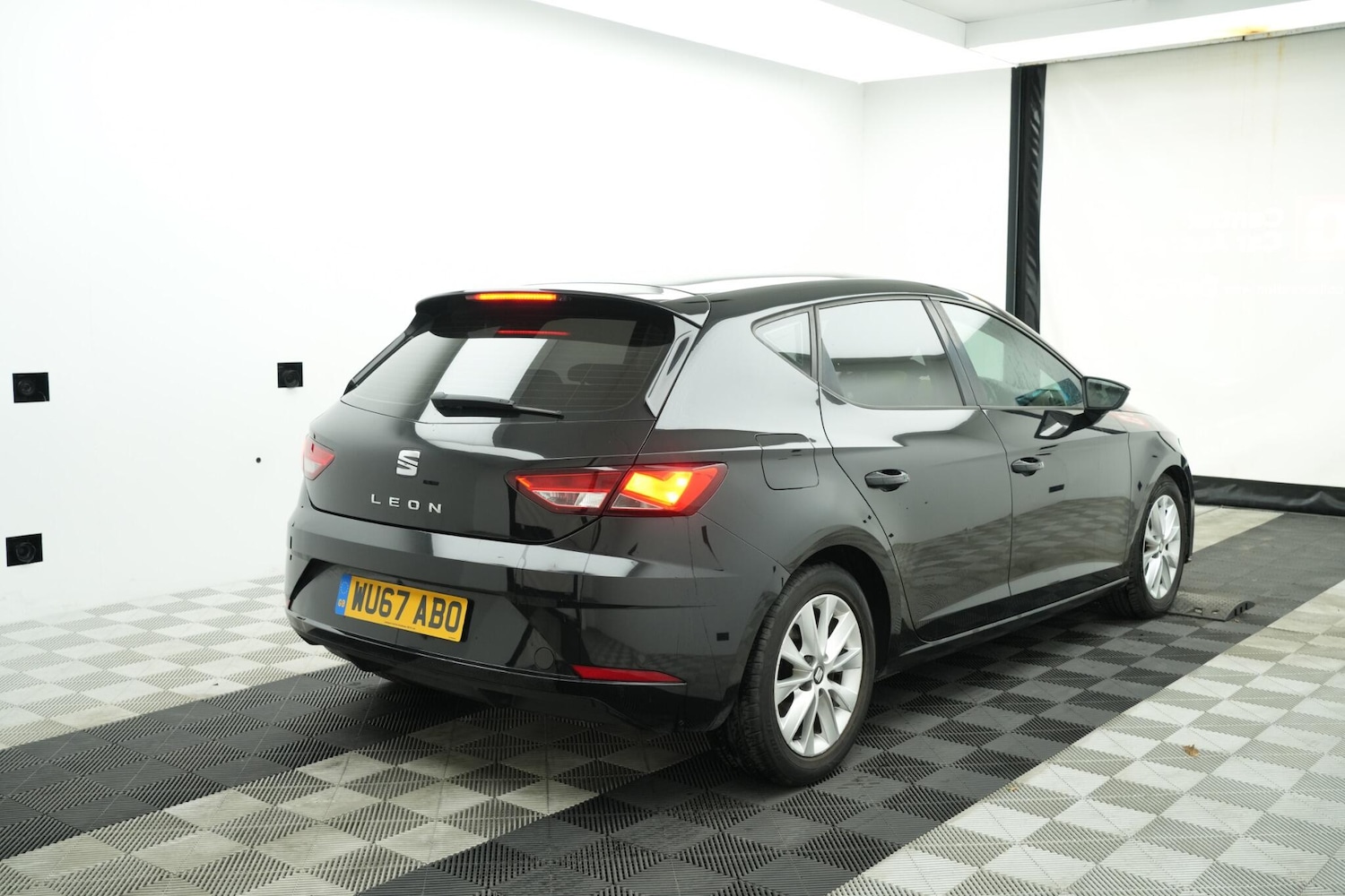 Used SEAT Leon 2017 for sale - 78163035: Photo 1