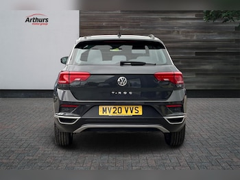 Used Volkswagen T-Roc 2020 for sale - 78518217: Photo