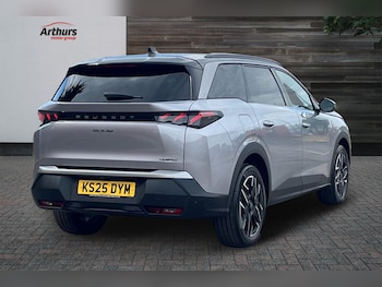 Used Peugeot 5008 2025 for sale - 78856431: Photo