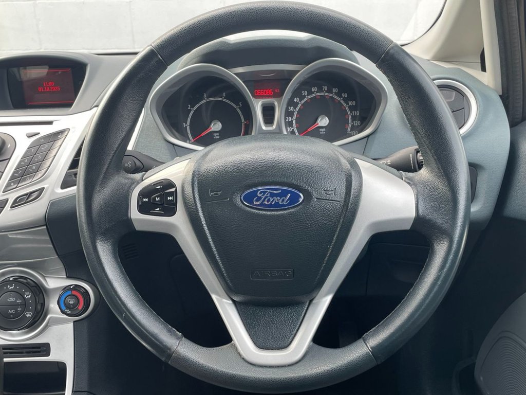 Used Ford Fiesta 2011 for sale - 76105841: Photo 16