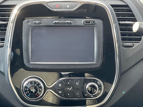 Used Renault Captur 2015 for sale - 76068827: Photo 17