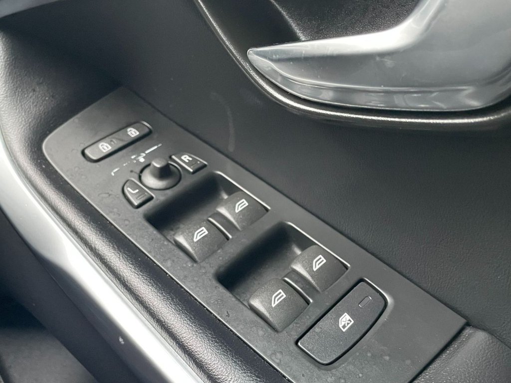 Used Volvo V40 2017 for sale - 76724869: Photo 22