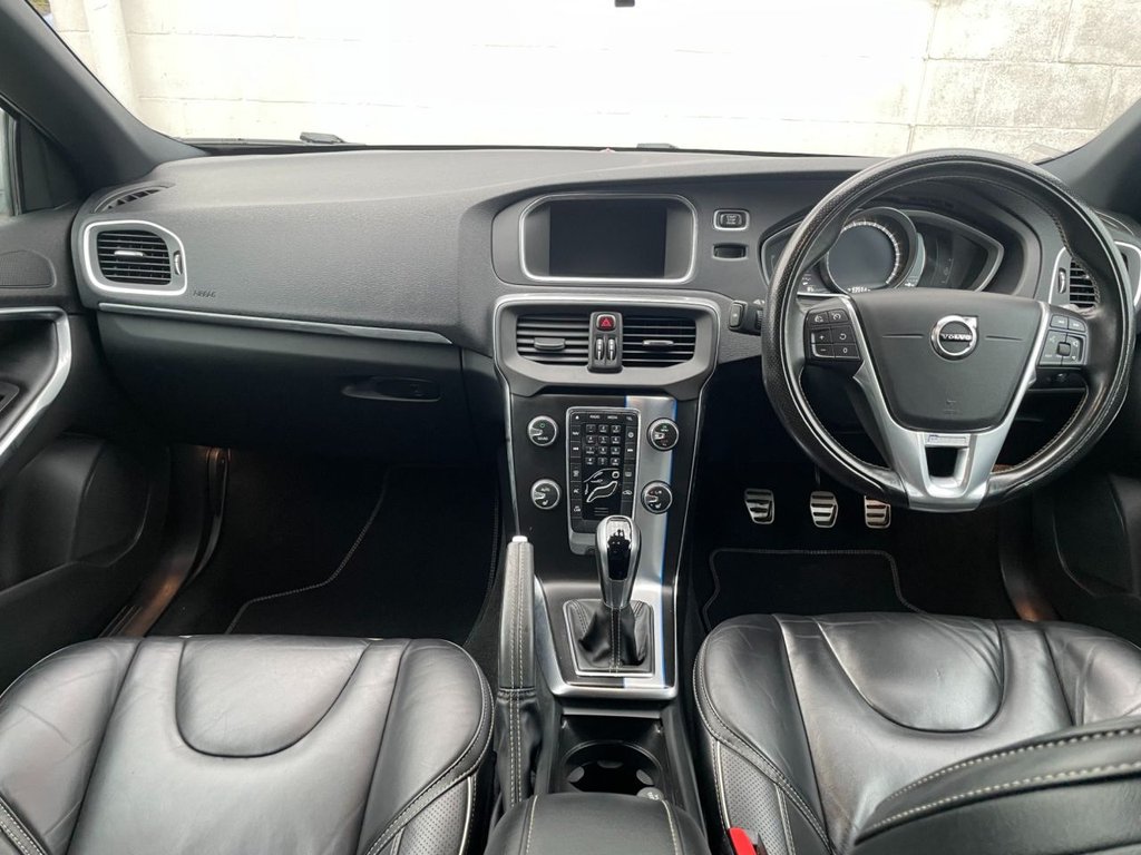 Used Volvo V40 2017 for sale - 76724869: Photo 5