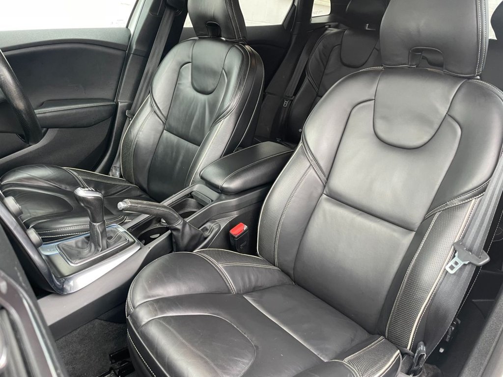 Used Volvo V40 2017 for sale - 76724869: Photo 9
